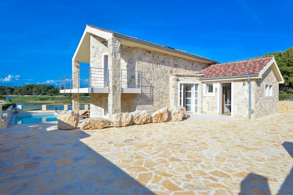 Amazing Villa Ele Zaton  Buitenkant foto